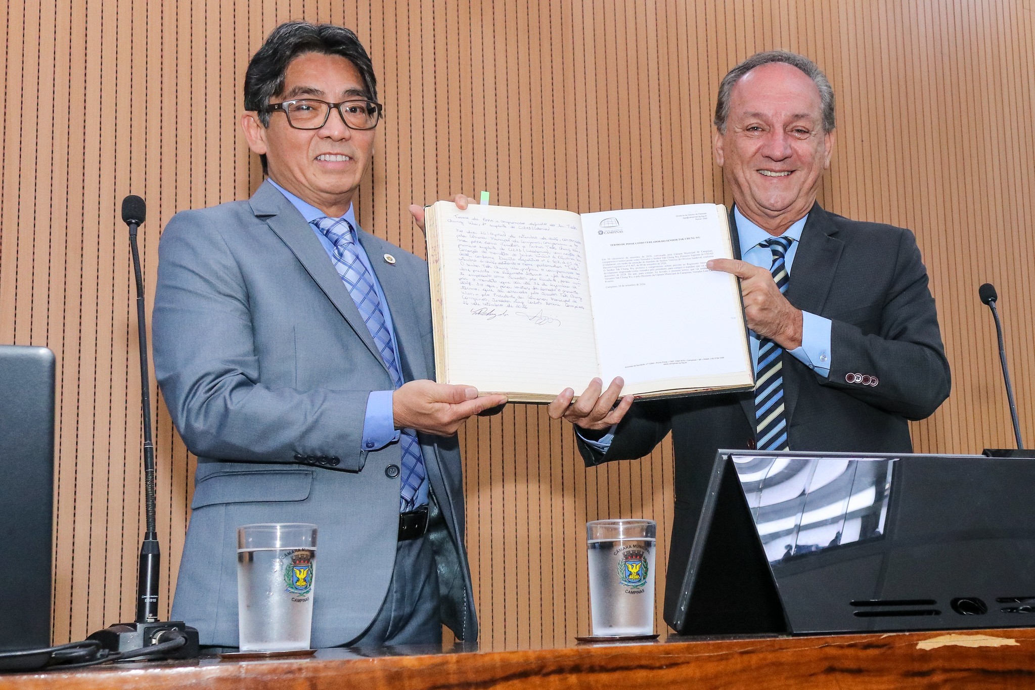 Tak Chung Wu toma posse como vereador em Campinas após cassação de Vini Oliveira
