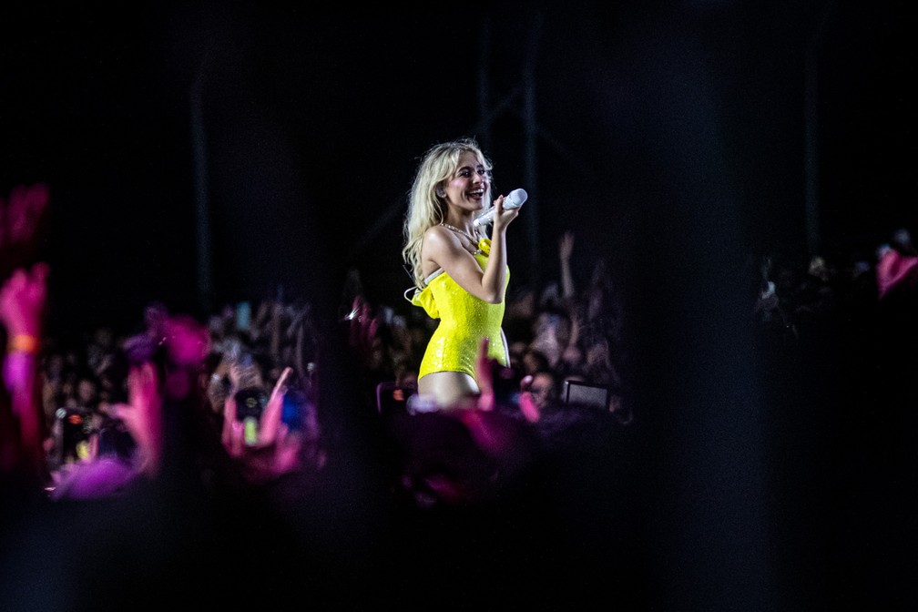 Sabrina Carpenter se apresenta como headliner no Lollapalooza 2026 — Foto: Fábio Tito/g1
