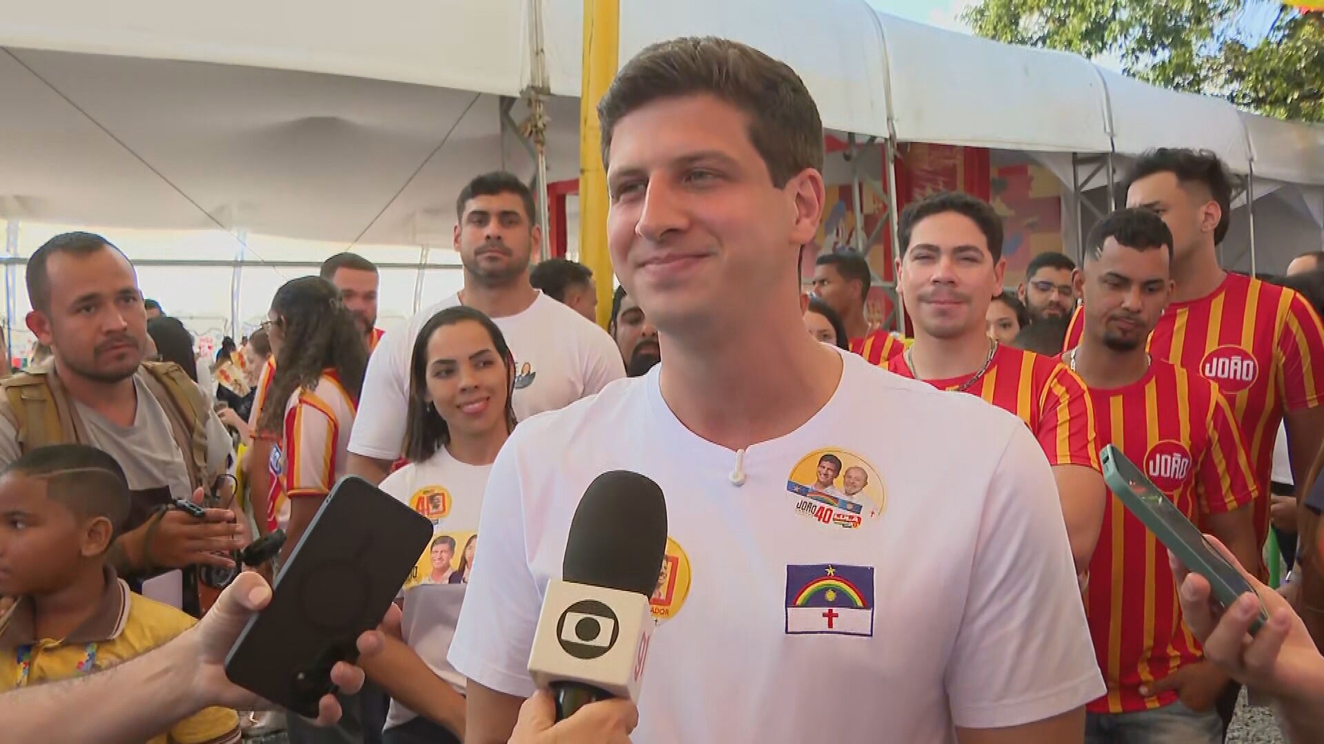 João Campos promete incluir adultos em centros TEA estaduais e criar programa de empregabilidade