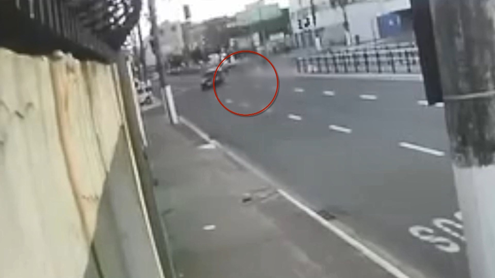 Vídeo mostra momento em que  estudante de 13 anos é atropelada  na Leitão da Silva, em Vitória