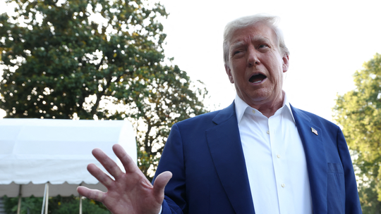 Trump diz que Irã e Israel violaram cessar-fogo e exige que Netanyahu não volte a bombardear Teerã