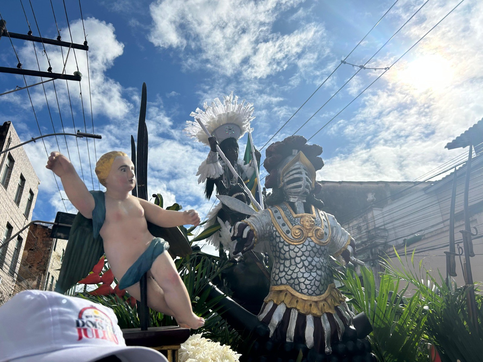 FOTOS: Milhares de baianos celebram 2 de Julho nas ruas de Salvador