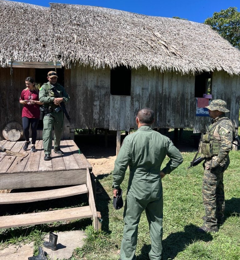 Fam&iacute;lia foi resgatada em outra localidade de Feij&oacute; &mdash; Foto: Secom