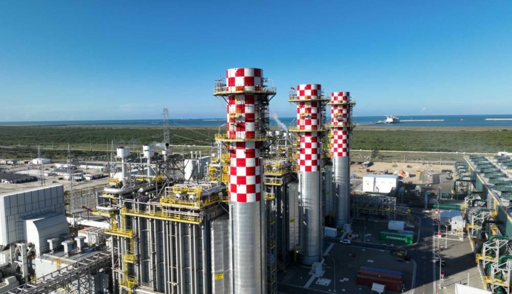 Maior térmica do Brasil é paralisada após falha em equipamento
