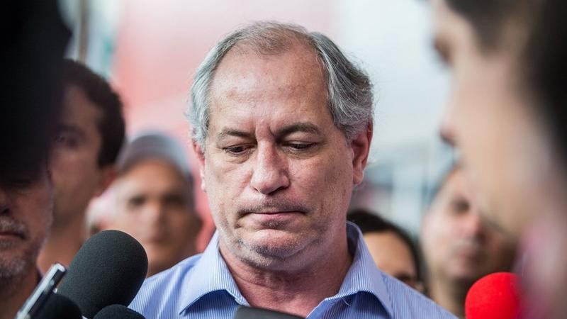 Advocacia do Senado pede prisão preventiva de Ciro Gomes por ataques contra prefeita de Crateús