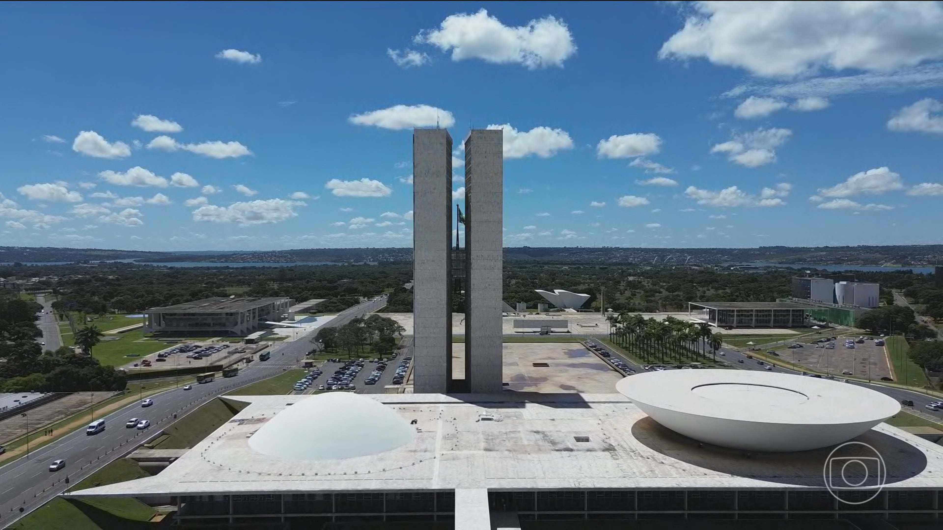 No Congresso, governo tenta barrar a votação do projeto de anistia defendido pela oposição