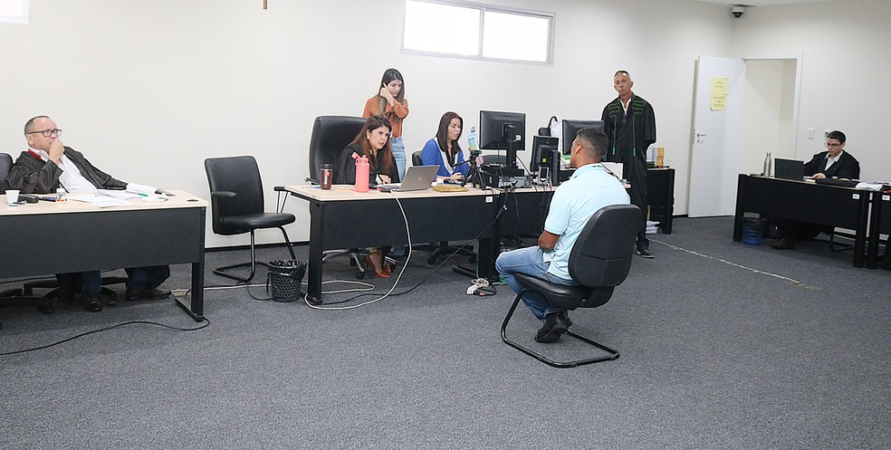 O acusado Ismael Torres Gonçalves foi inocentado pelo júri da acusação de ajudar a ocultar o corpo da vítima. — Foto: Josy Lord/TJ-MA