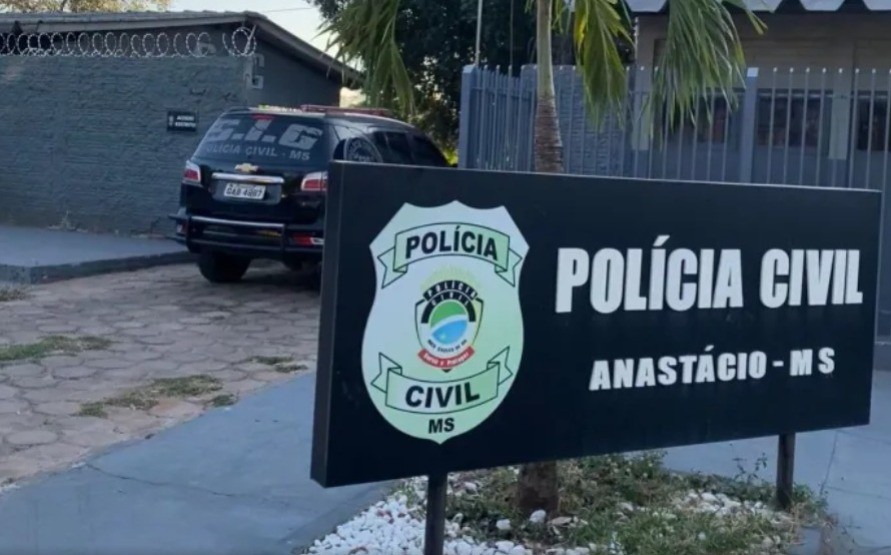 Casal é esfaqueado por grávida e suspeita alega à polícia ter sido amarrada e agredida em MS