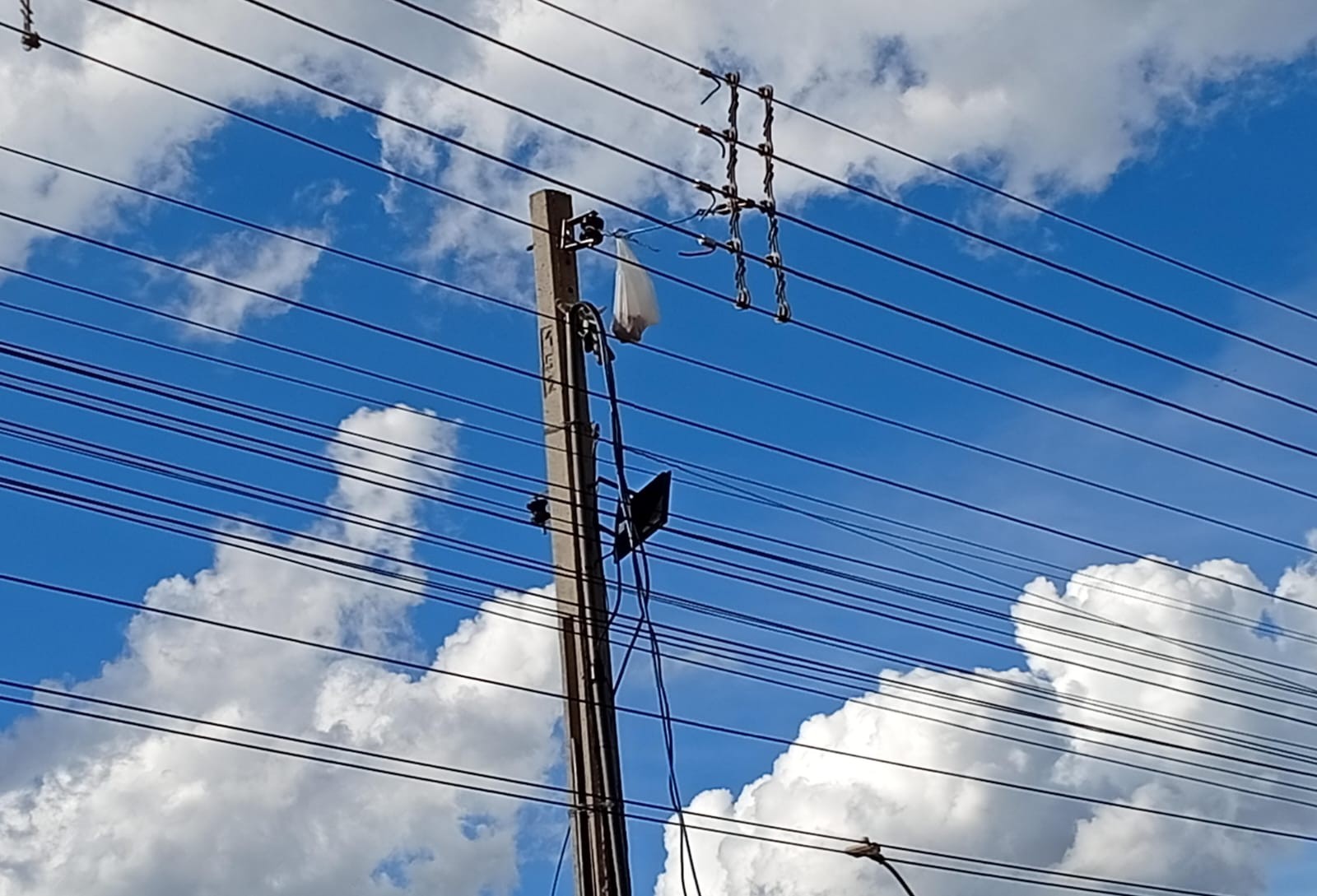 Eletricista morre em acidente de trabalho em Itaberá 