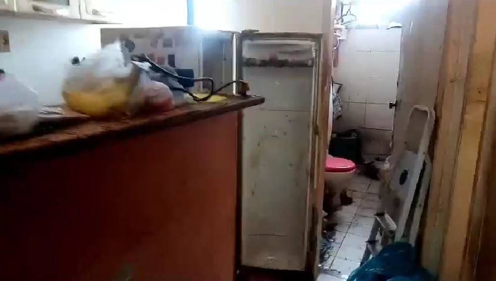 Geladeira onde corpo foi encontrado em Aracaju — Foto: Arquivo Pessoal