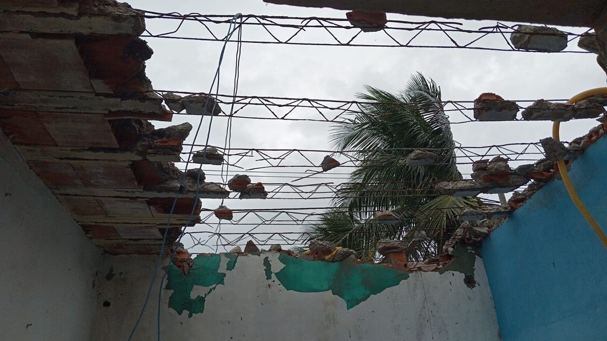 Homem morre soterrado durante demolição de casa em Maricá