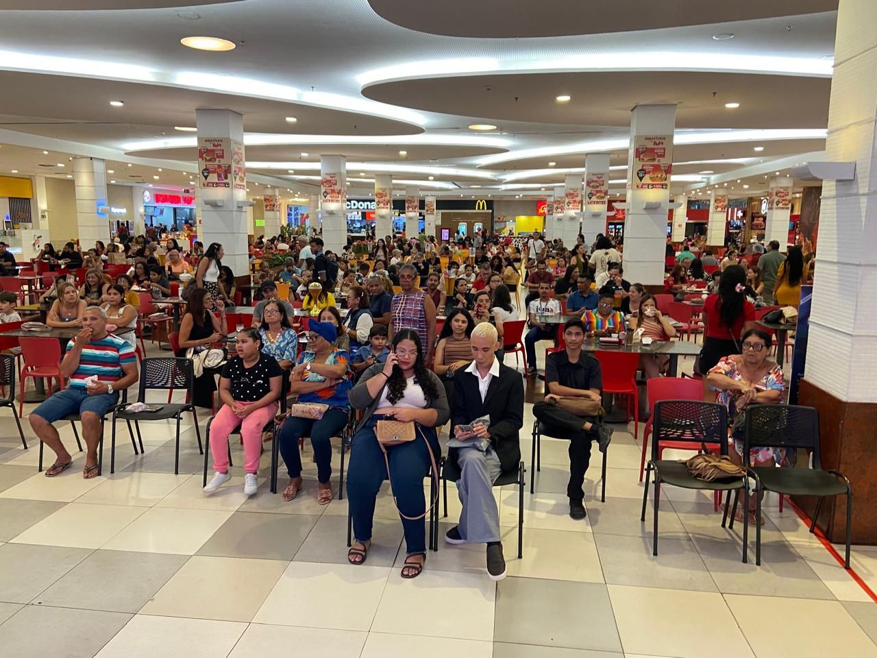 Público lota shopping em São Luís para ver último capítulo de 'Vale Tudo' e vibra com a reviravolta final 