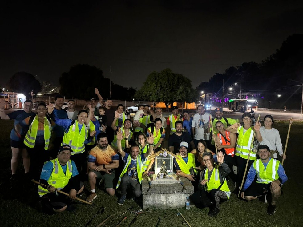 Peregrinos se deslocam até Aparecida pela Rota da Luz