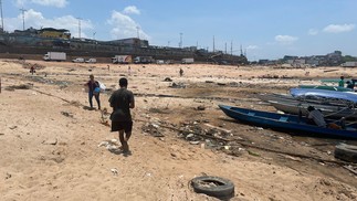 Seca 2023 no porto de Manaus, no Centro &mdash; Foto: Bianca Fatim/ g1