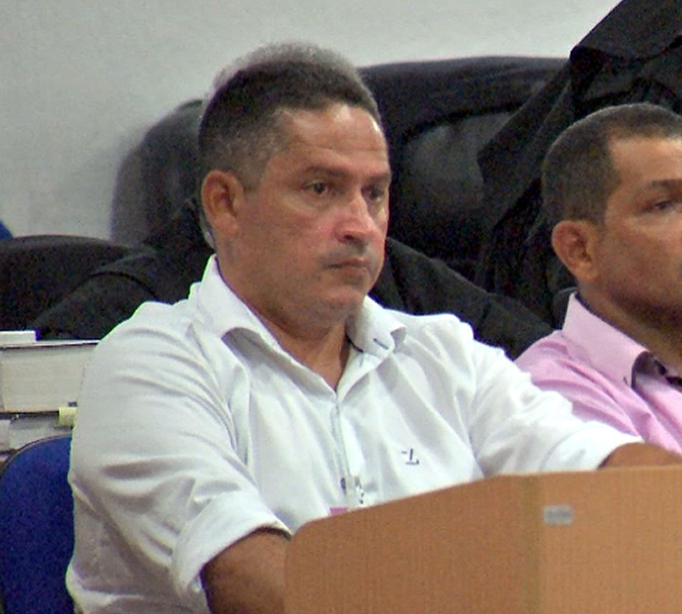 Rogério da Silva Amorim (à esquerda) foi condenado a 20 anos de prisão em 2016 pela morte da adolescente. — Foto: Reprodução/TVCA