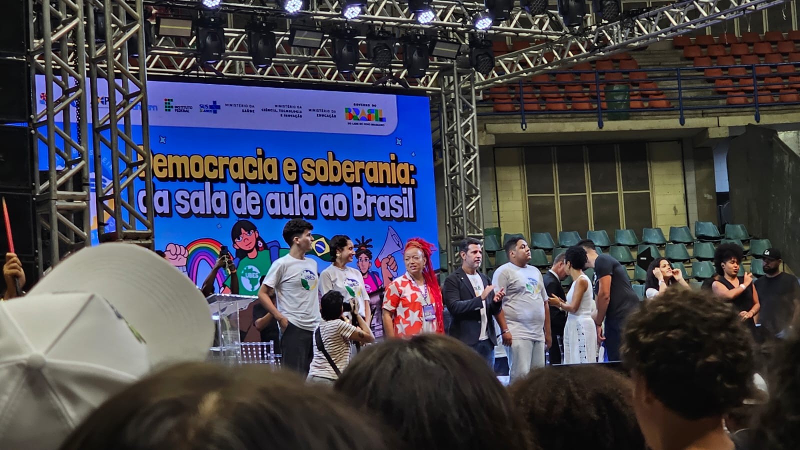 Ministro da Educação assina portaria que cria programa Participa Jovem