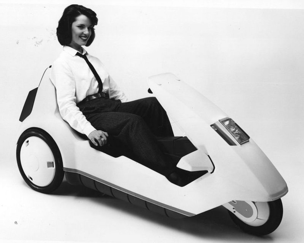 Lançado em 1985, o Sinclair C5 prometia ser uma revolução no transporte individual — Foto: Getty Images