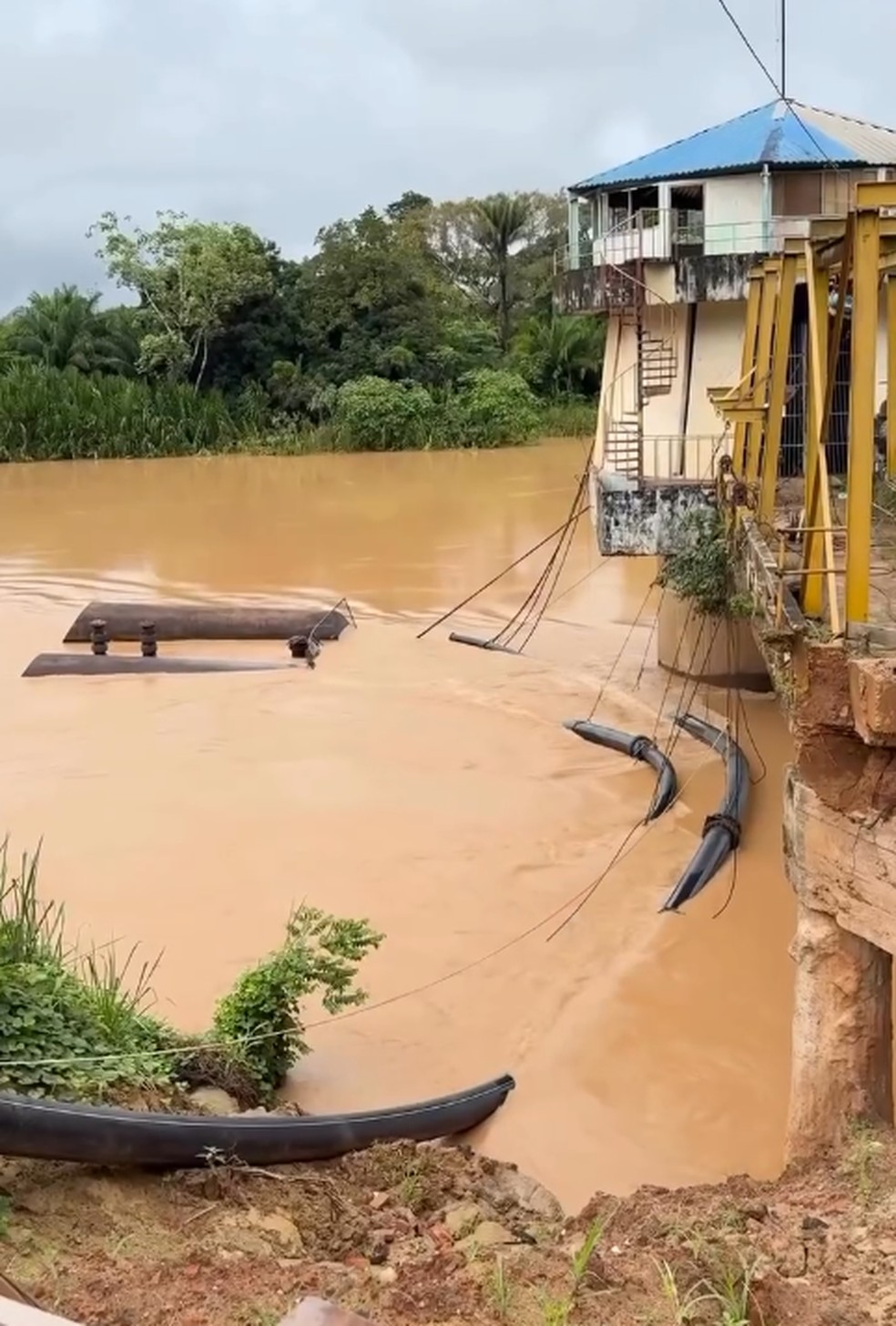 Estações de tratamento de água em Rio Branco foram normalizadas, mas seguem abaixo dos 100% de capacidade. — Foto: Reprodução