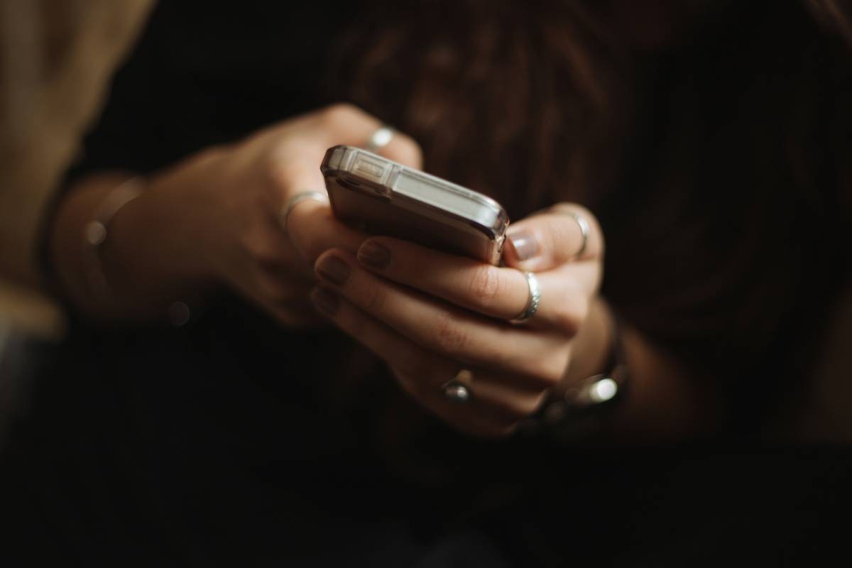 Alunos de universidade do Paraná denunciam ataques a bolsistas e mensagens de cunho nazista em conversas online após eleições