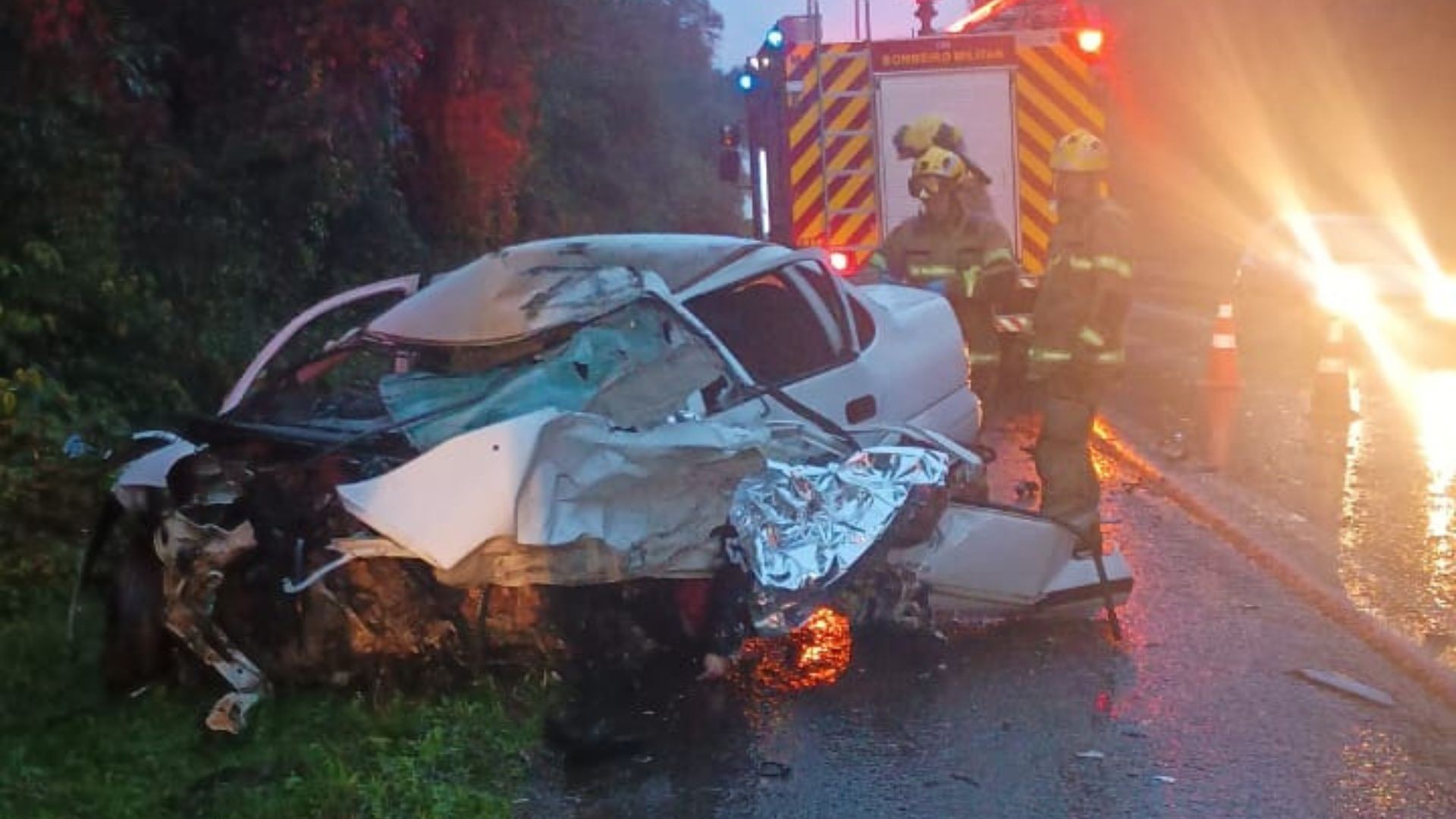 Três mulheres morrem em acidente entre carro e carreta na BR-285