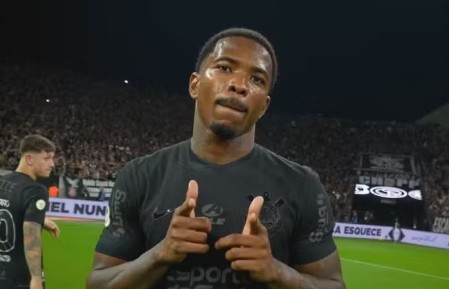 Zagueiro Cacá, do Corinthians, é assaltado no Tatuapé, Zona Leste de SP 