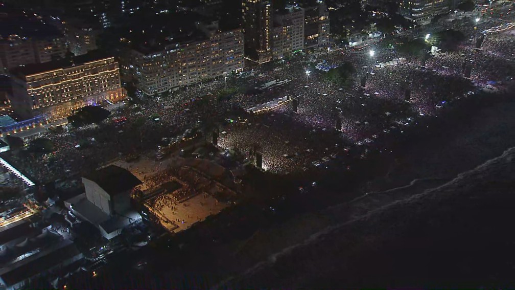 Vista aérea do palco do show da Lady Gaga — Foto: Reprodução/TV Globo