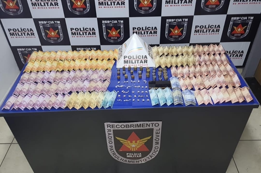 PM apreende pedras de crack e R$ 3 mil com homem que tentou fugir de abordagem em Pirapora