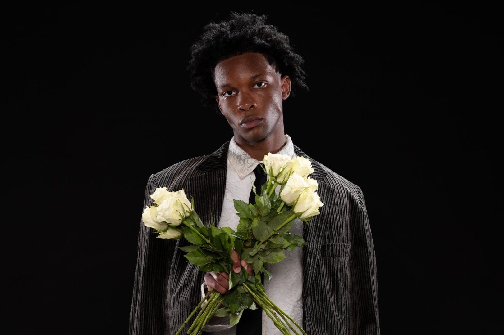 Corpo encontrado em Tesla registrado em nome do cantor D4vd é de garota de 15 anos, diz polícia