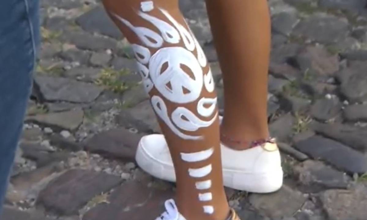 Seis pessoas foram presas em Salvador neste ano após cobrarem valores 'exorbitantes' por pintura corporal em turistas