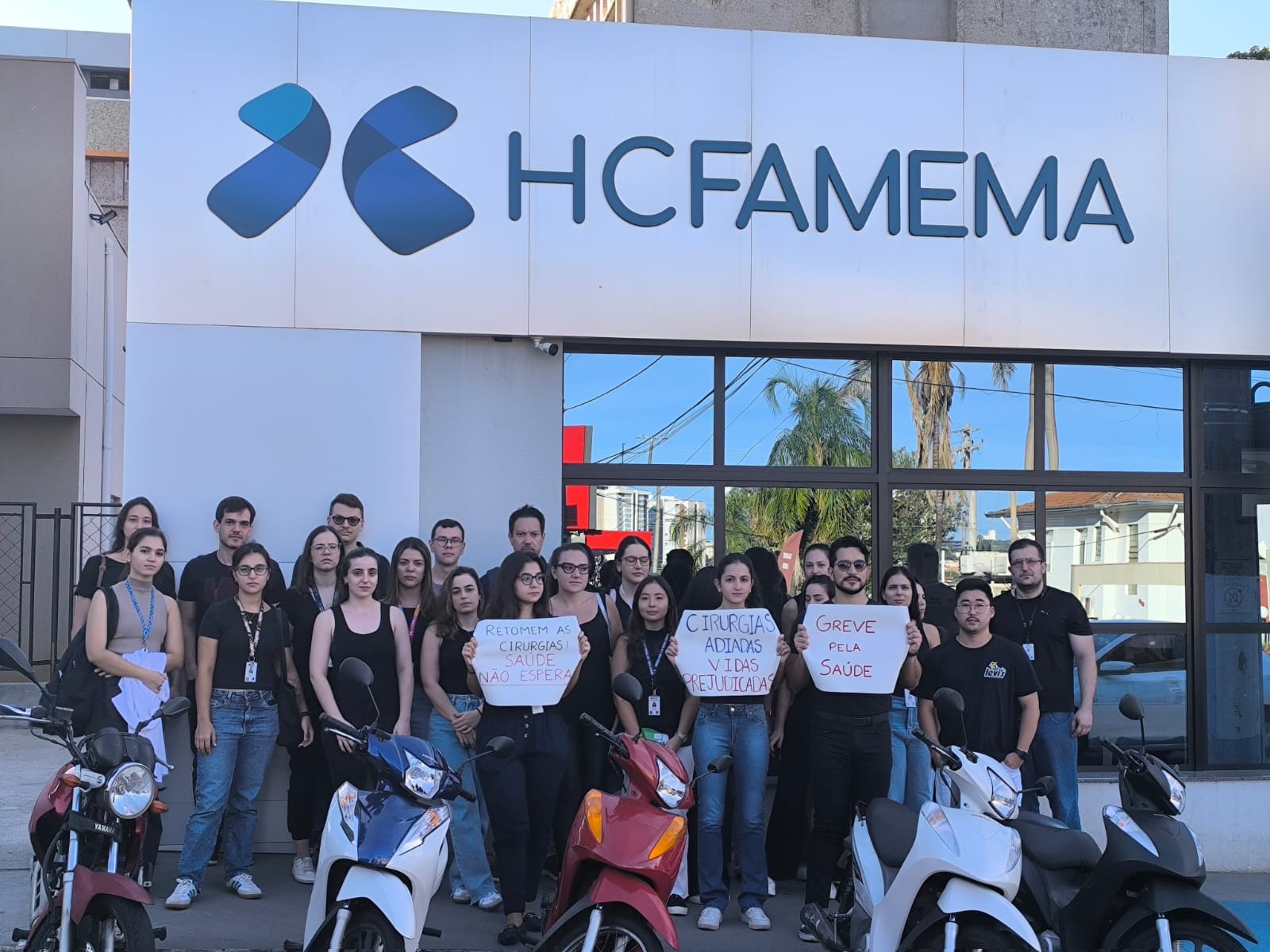 Equipe de residentes do HC paralisa atividades por melhores condições de trabalho em Marília