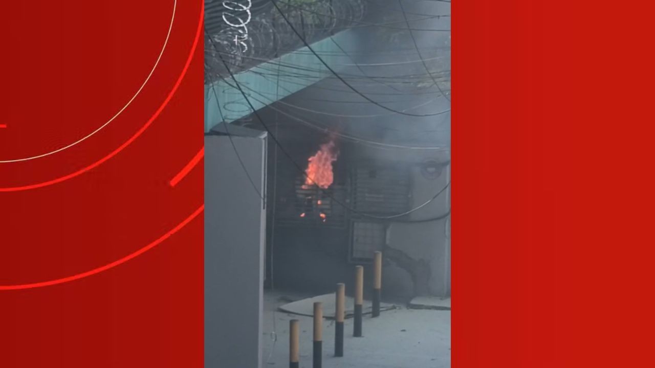 Princípio de incêndio é registrado em estabelecimento na Avenida Djalma Batista, em Manaus; VÍDEO