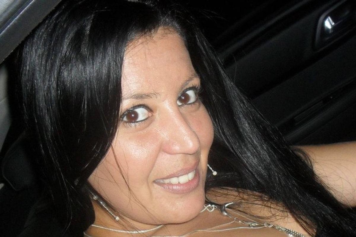 Saiba quem era a mulher encontrada morta perto de lixão no litoral de SP