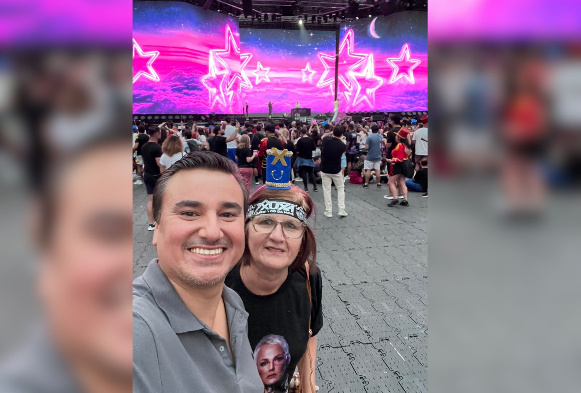 Filho viaja quase mil quilômetros para realizar sonho da mãe de ver Xuxa pela primeira vez