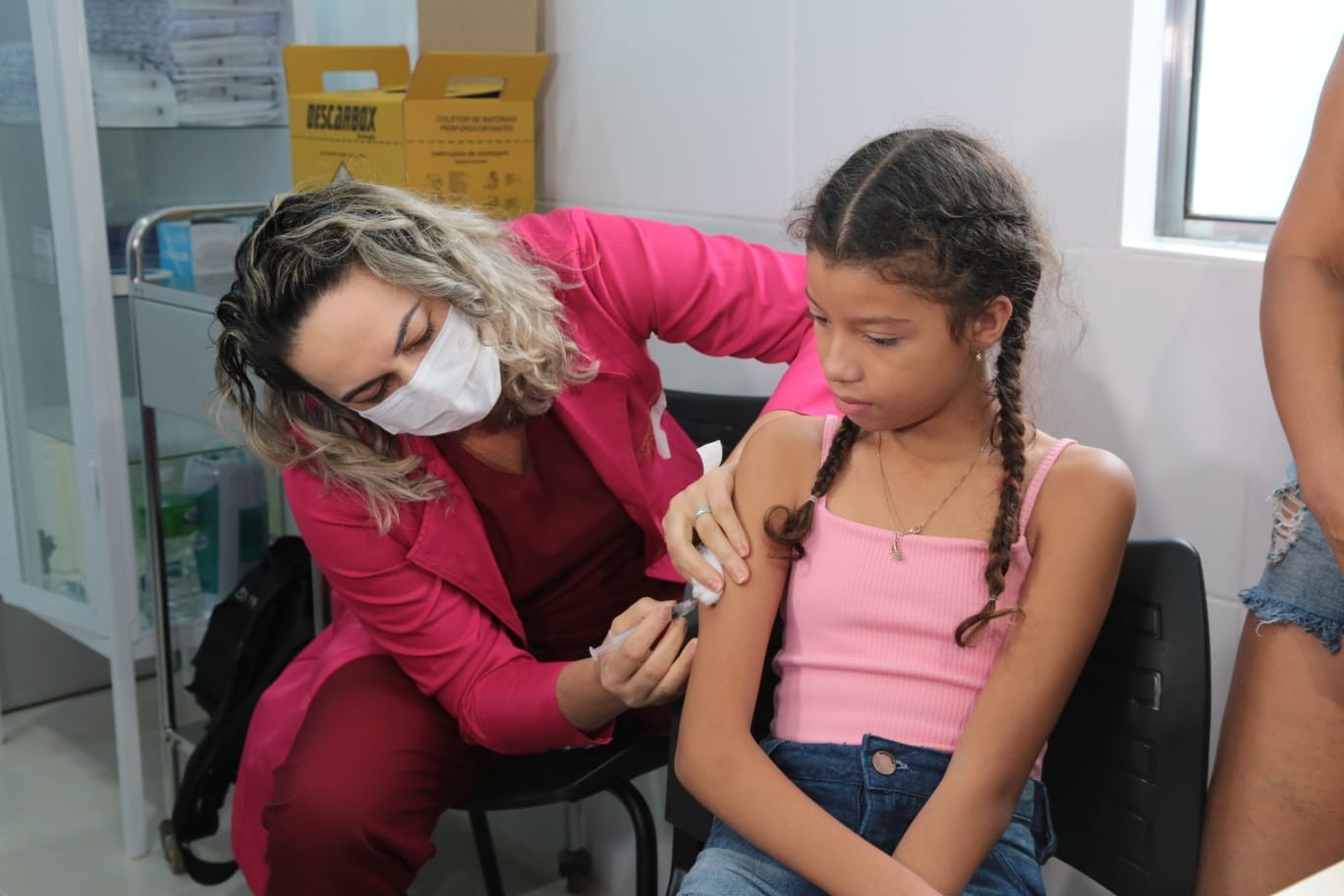 Feira de Santana realiza Dia D de vacinação para crianças e adolescentes no sábado; veja unidades