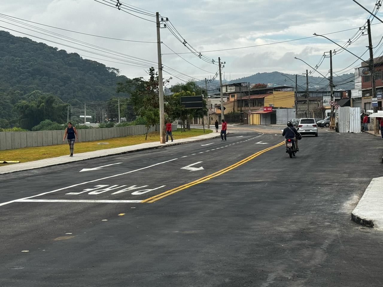 Trânsito no Acesso Norte é liberado após conclusão da 1ª fase das obras no Córrego do Bairro Industrial