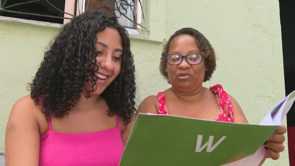 Sara conta com apoio dos pais em gestação de quíntuplos — Foto: Reprodução/ TV Globo