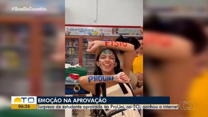 Estudante surpreende a mãe no trabalho ao contar que conquistou bolsa pelo Prouni