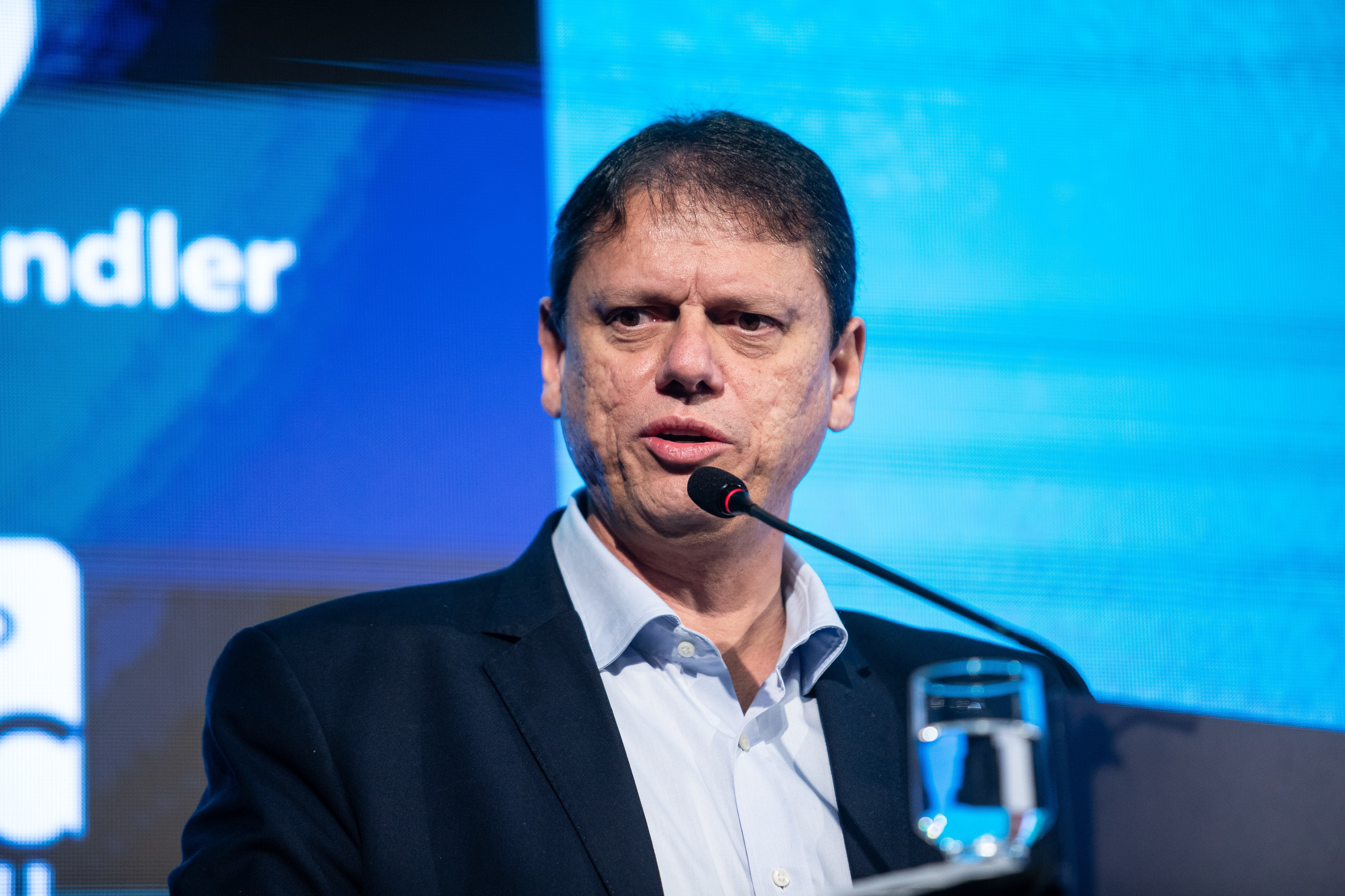 SP1 entrevista Tarcísio de Freitas nesta terça
