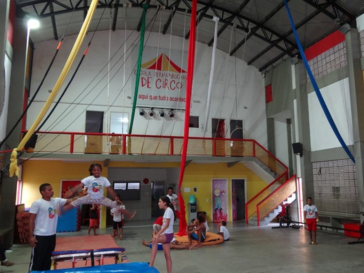 Escola Pernambucana De Circo Promove Atividades Para Crianças Pernambuco G1 9943