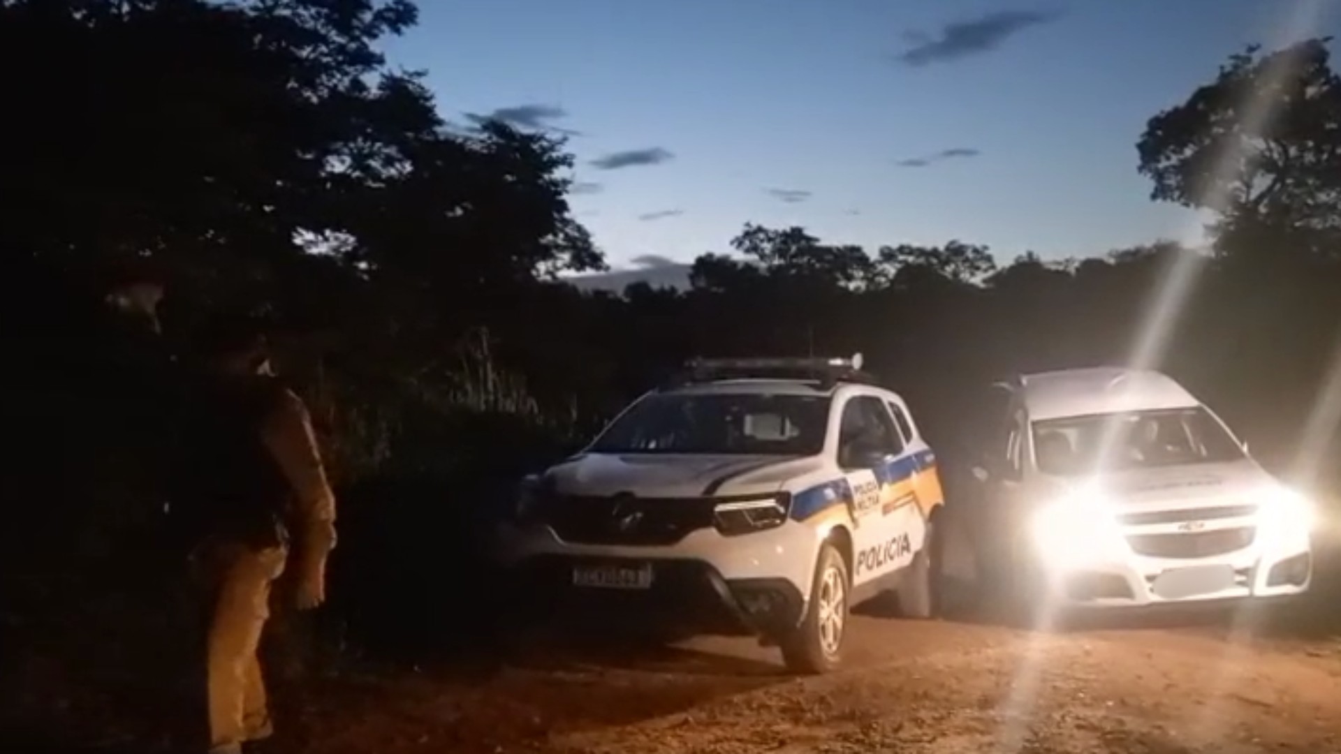 Corpo de homem é encontrado enrolado em tapete às margens do rio Uberabinha, em Uberlândia