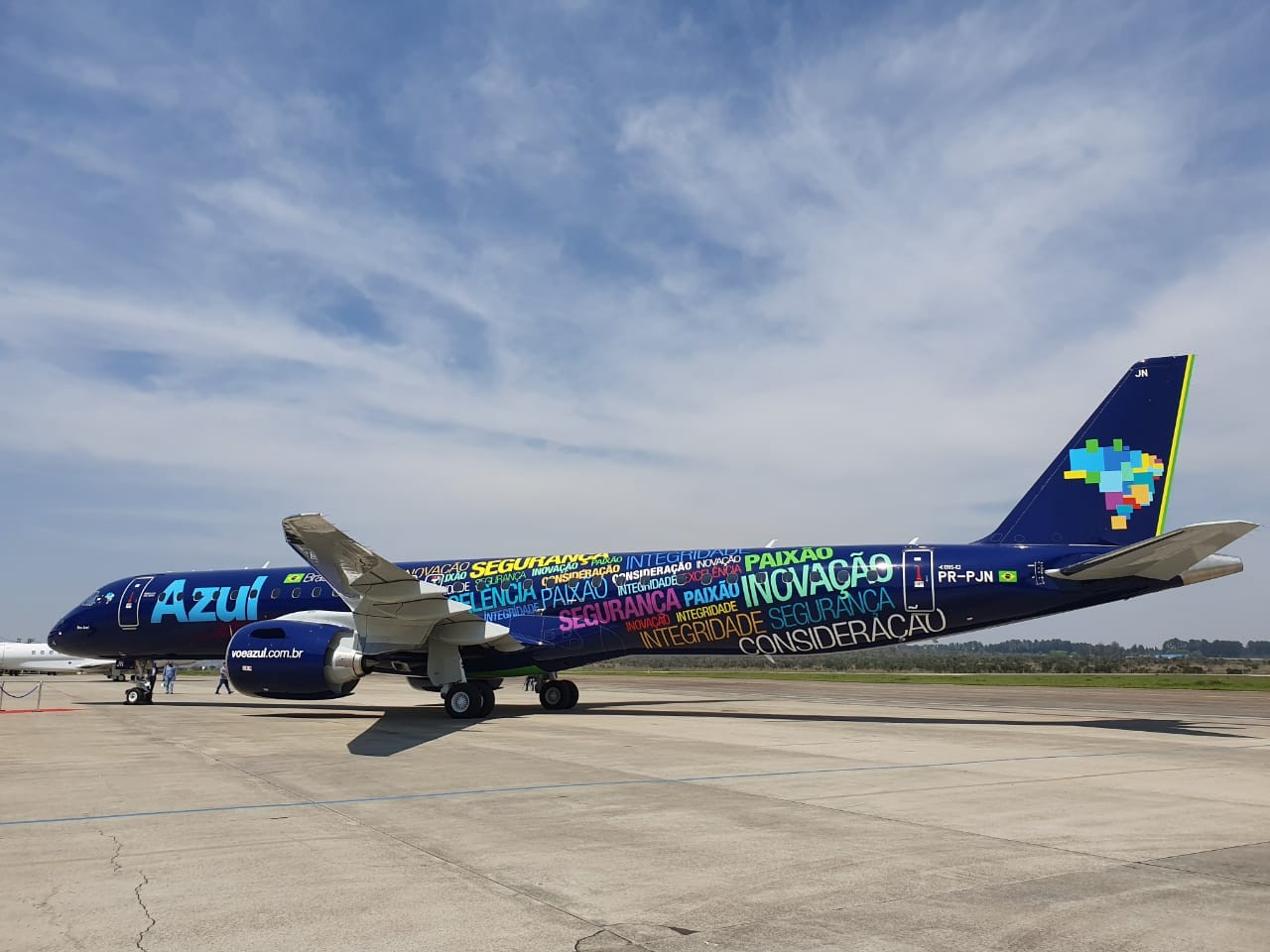 Falha em GPS usado por aviões da Embraer afeta voos da Azul