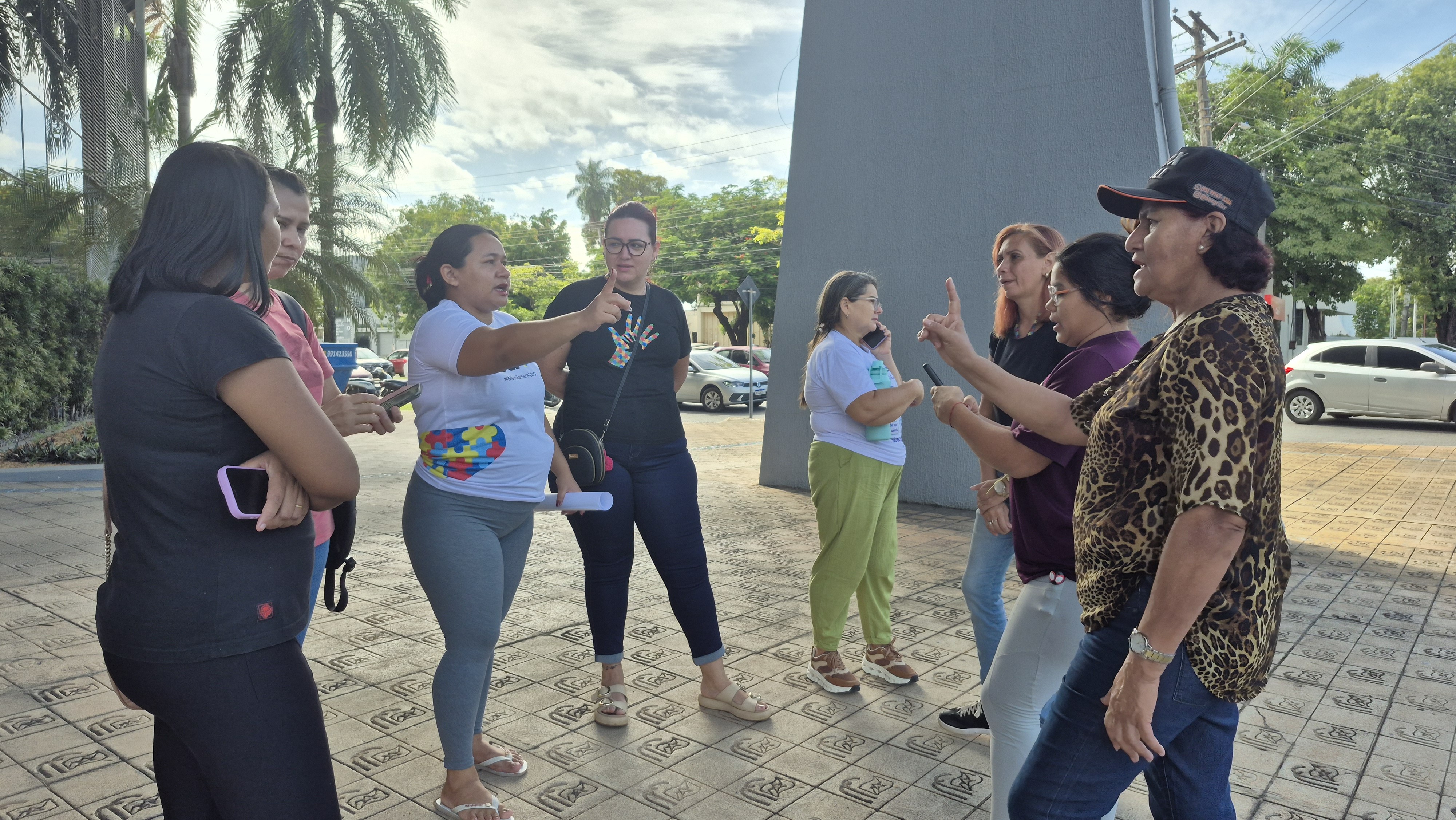 Mães de crianças atendidas pelo Teamarr criticam uso político do autismo: 'lutamos por direitos'
