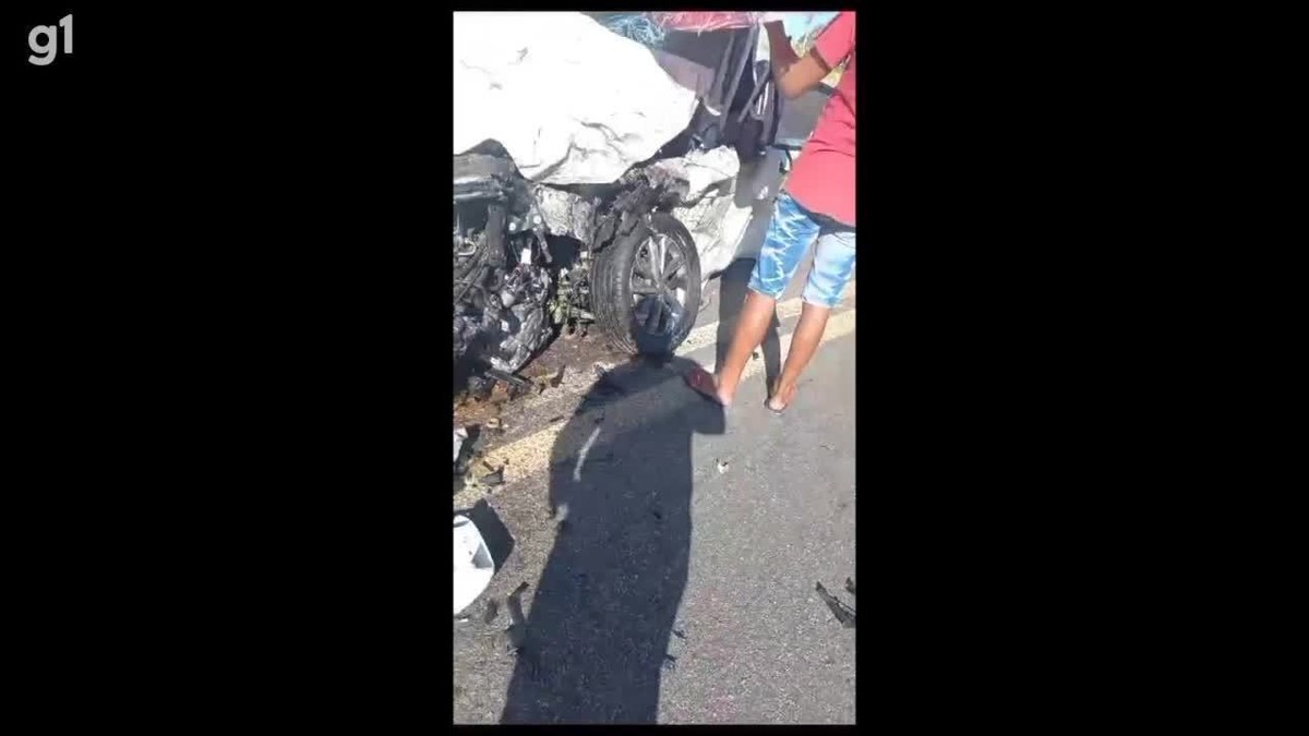 VÍDEO: seis pessoas ficam feridas em grave acidente na cidade de Flores
