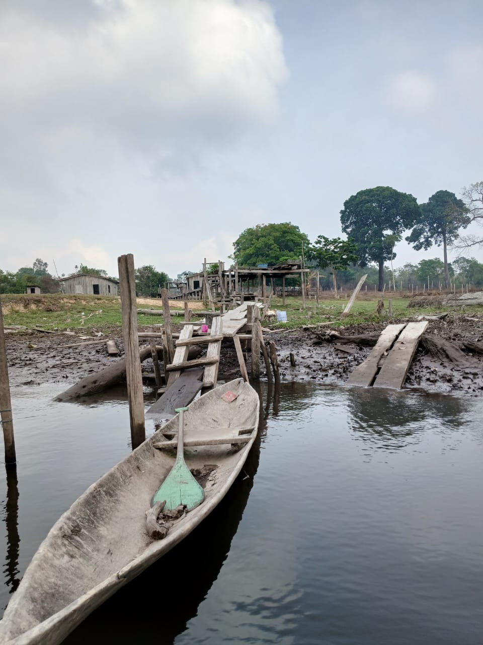 Rios secos, calor extremo e aulas remotas: mudanças climáticas afetam mais de 436 mil estudantes na Amazônia, diz Unicef
