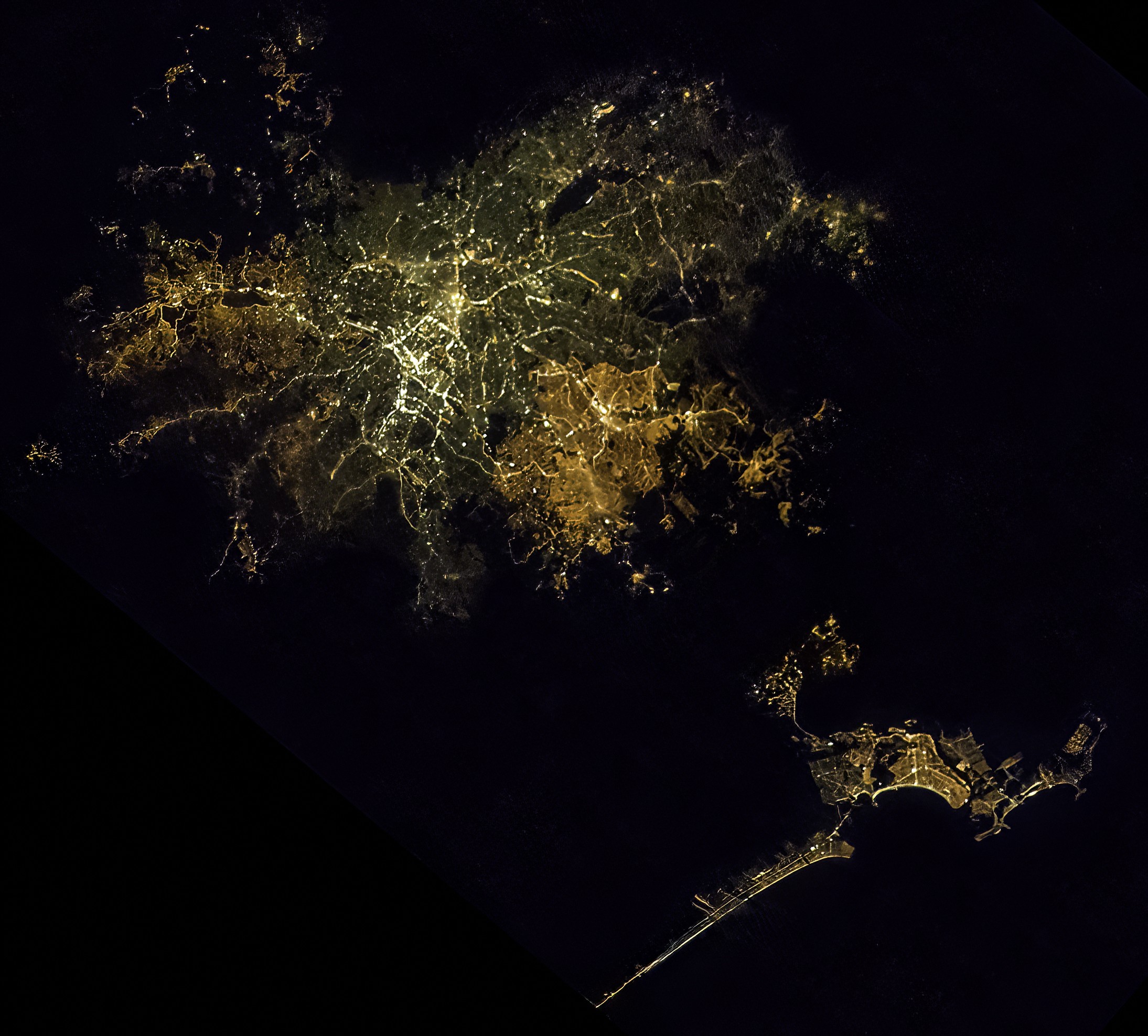 Astronauta divulga foto de São Paulo à noite vista da Estação Espacial Internacional
