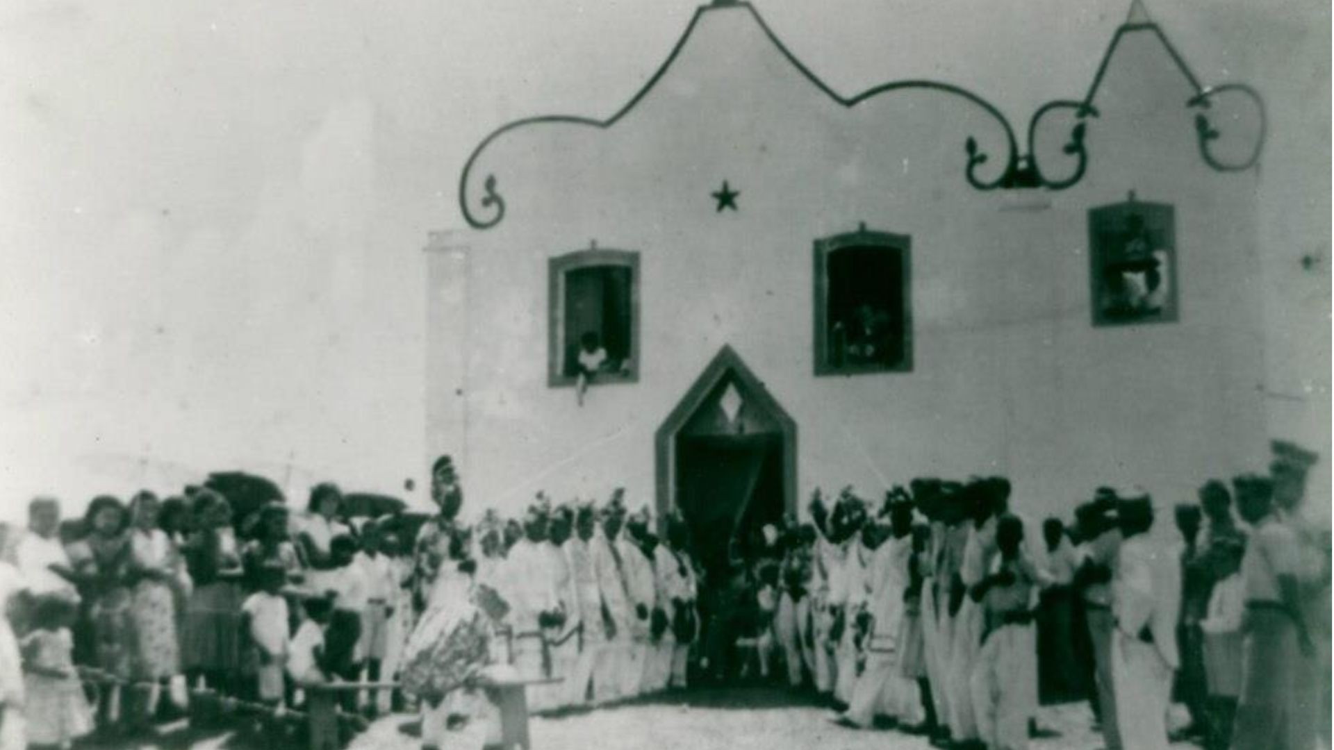 Moradores da antiga Vila de Itaúnas, no Norte do Espírito Santo — Foto: Rogério Medeiros