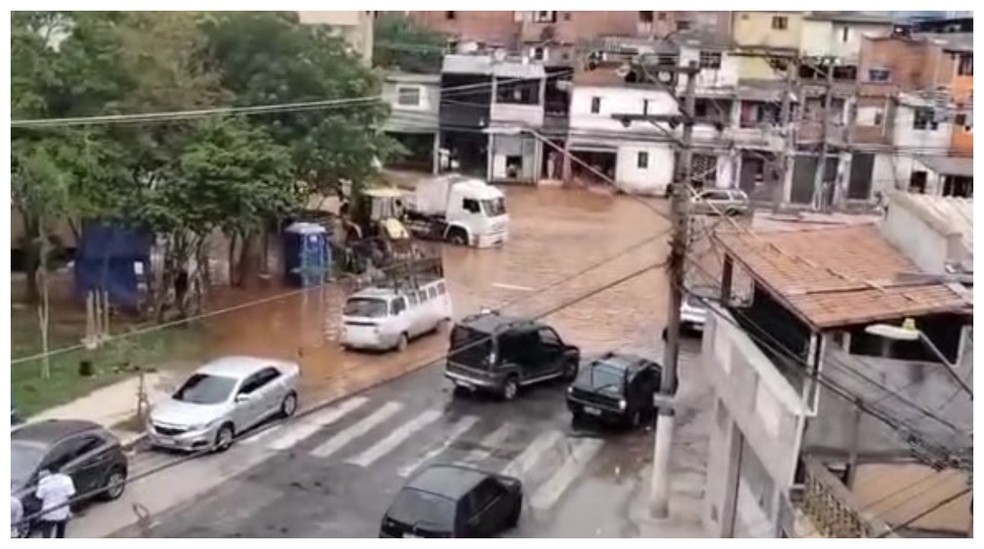 Abastecimento deve ser normalizado em até 24 horas — Foto: Reprodução/TV Globo