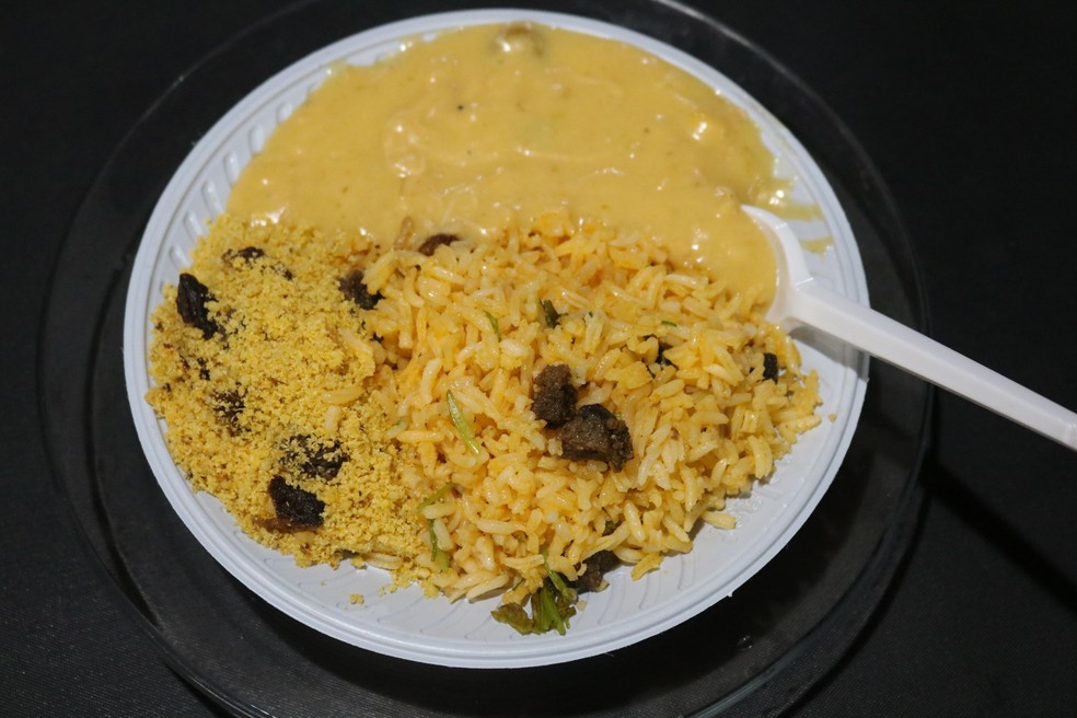Arrumadinho, pratinho... Refeição ganha diferentes nomes e receitas pelo Brasil. — Foto: Lívia Ferreira/g1