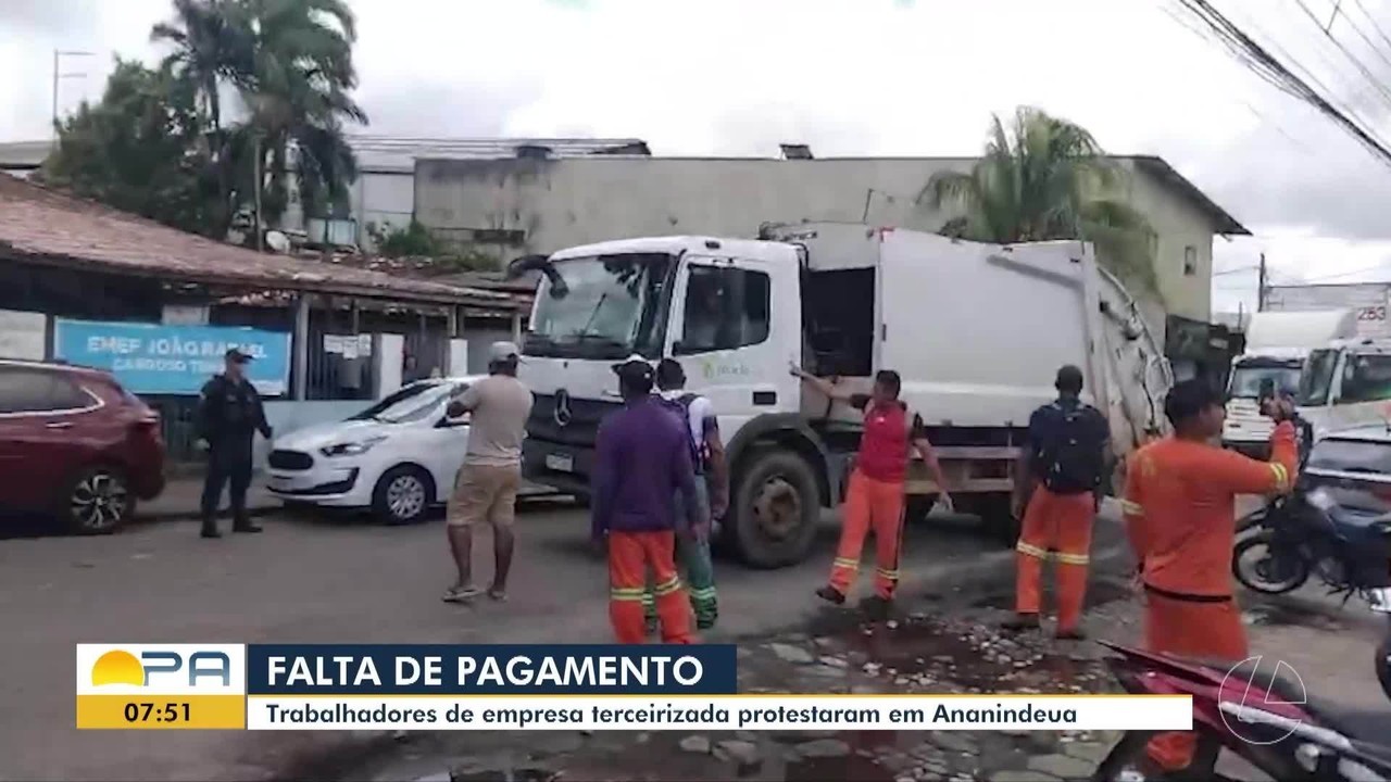 Garis protestam em Ananindeua, no PA, por atraso de salários e direitos trabalhistas