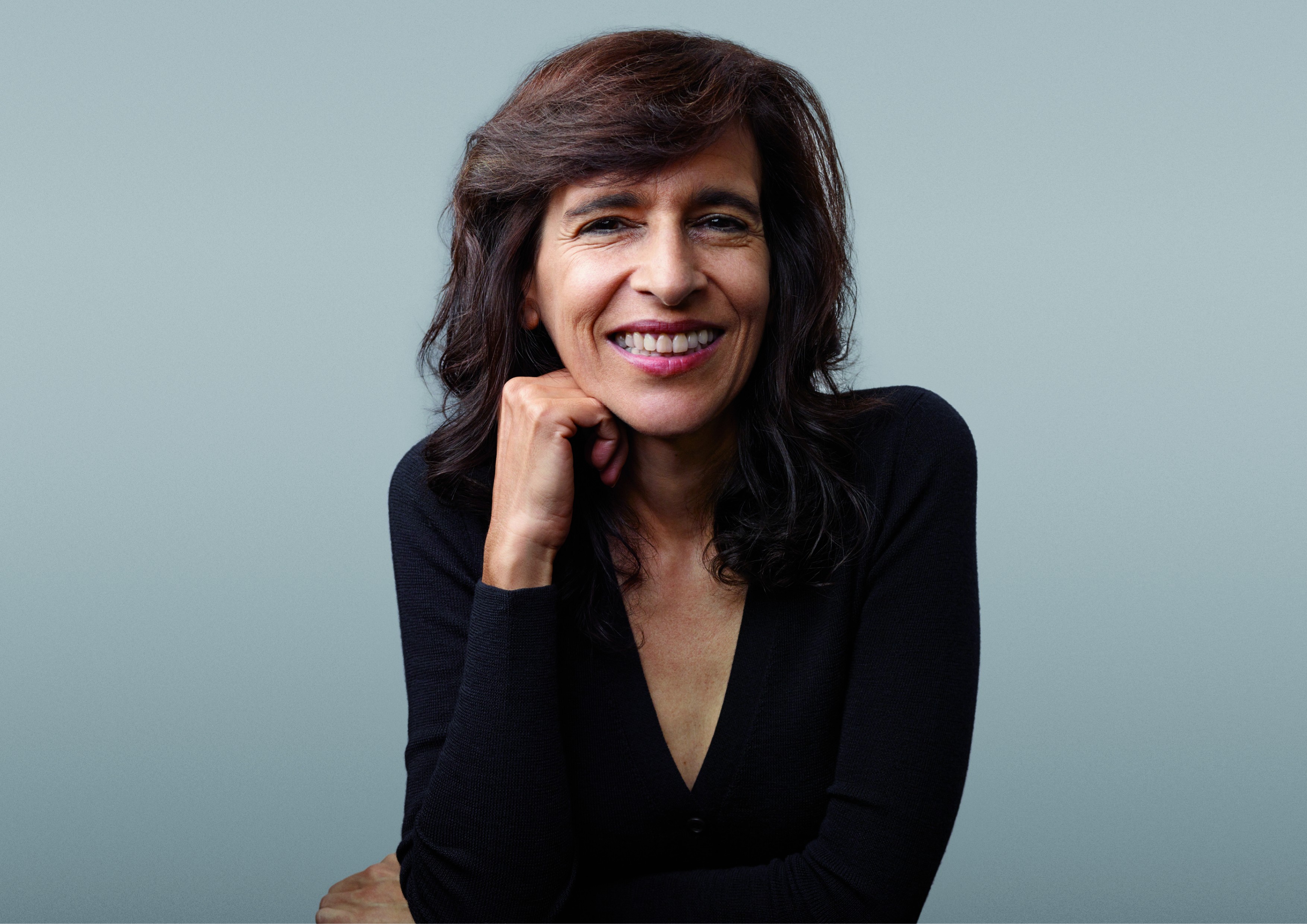 'Universidade implementa política pública': reitora destaque em lista da Forbes diz que universidades públicas sofrem ataque global